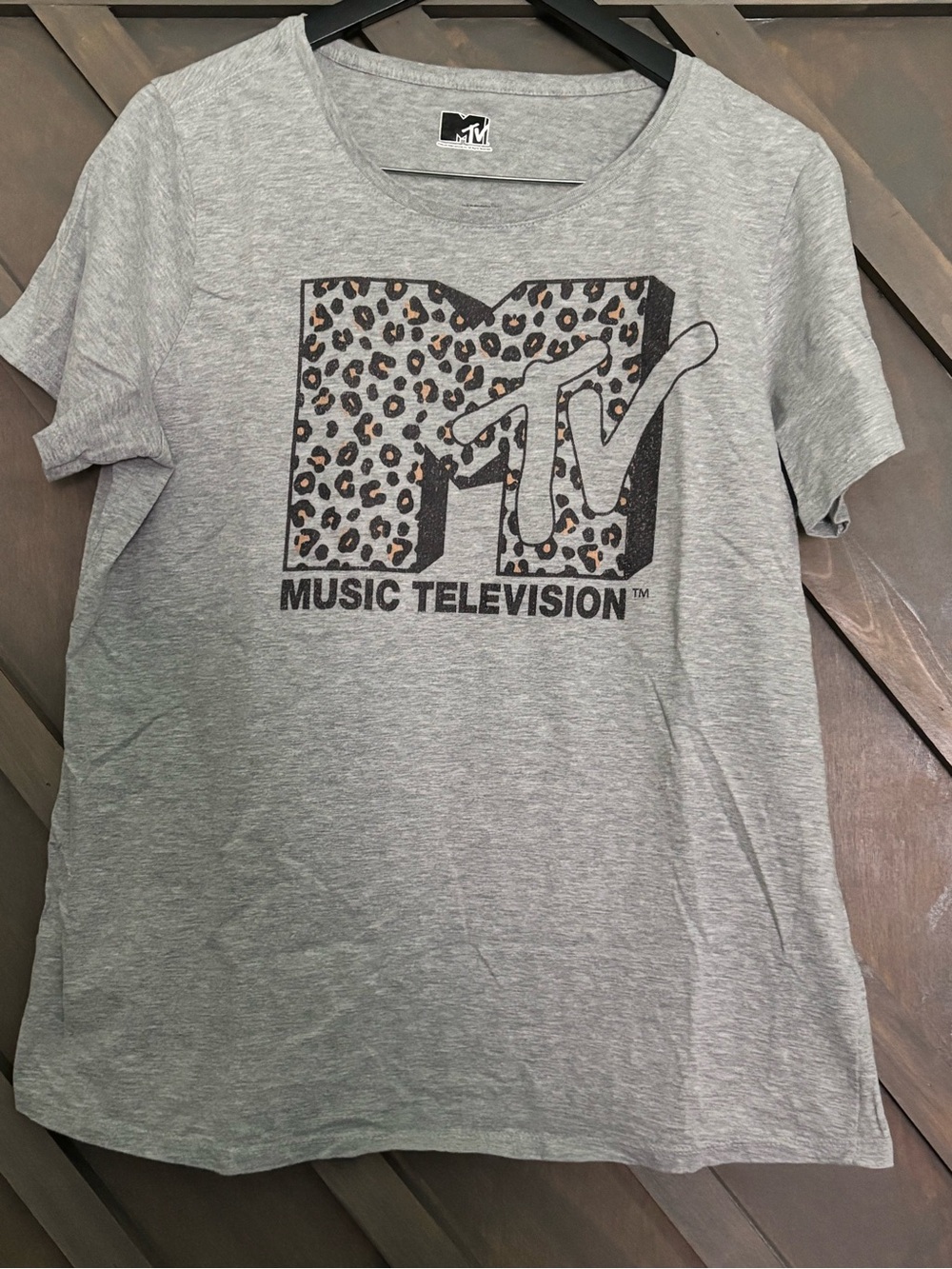 MTV tee with leopard logo. Womens size 1X
